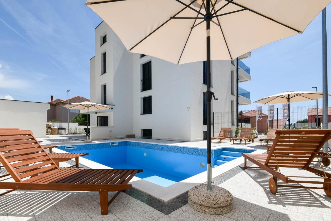 אורביץ Sunny Day Luxury Holiday Apartments מראה חיצוני תמונה