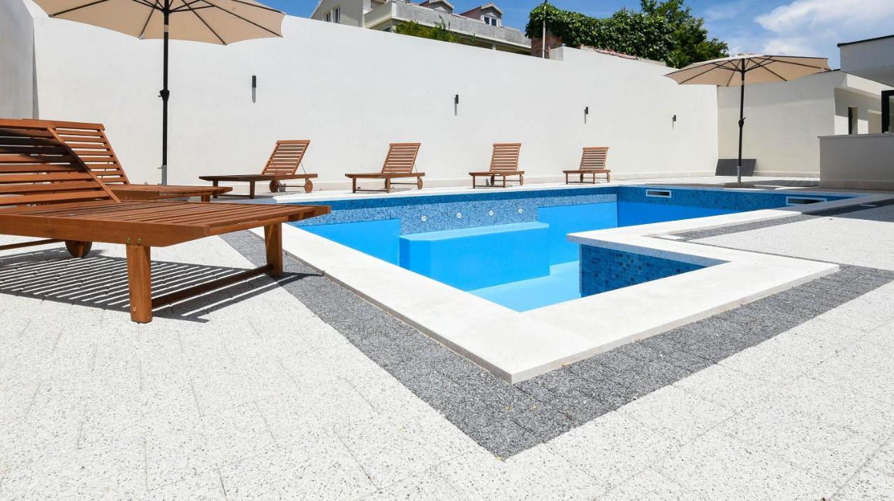 אורביץ Sunny Day Luxury Holiday Apartments מראה חיצוני תמונה